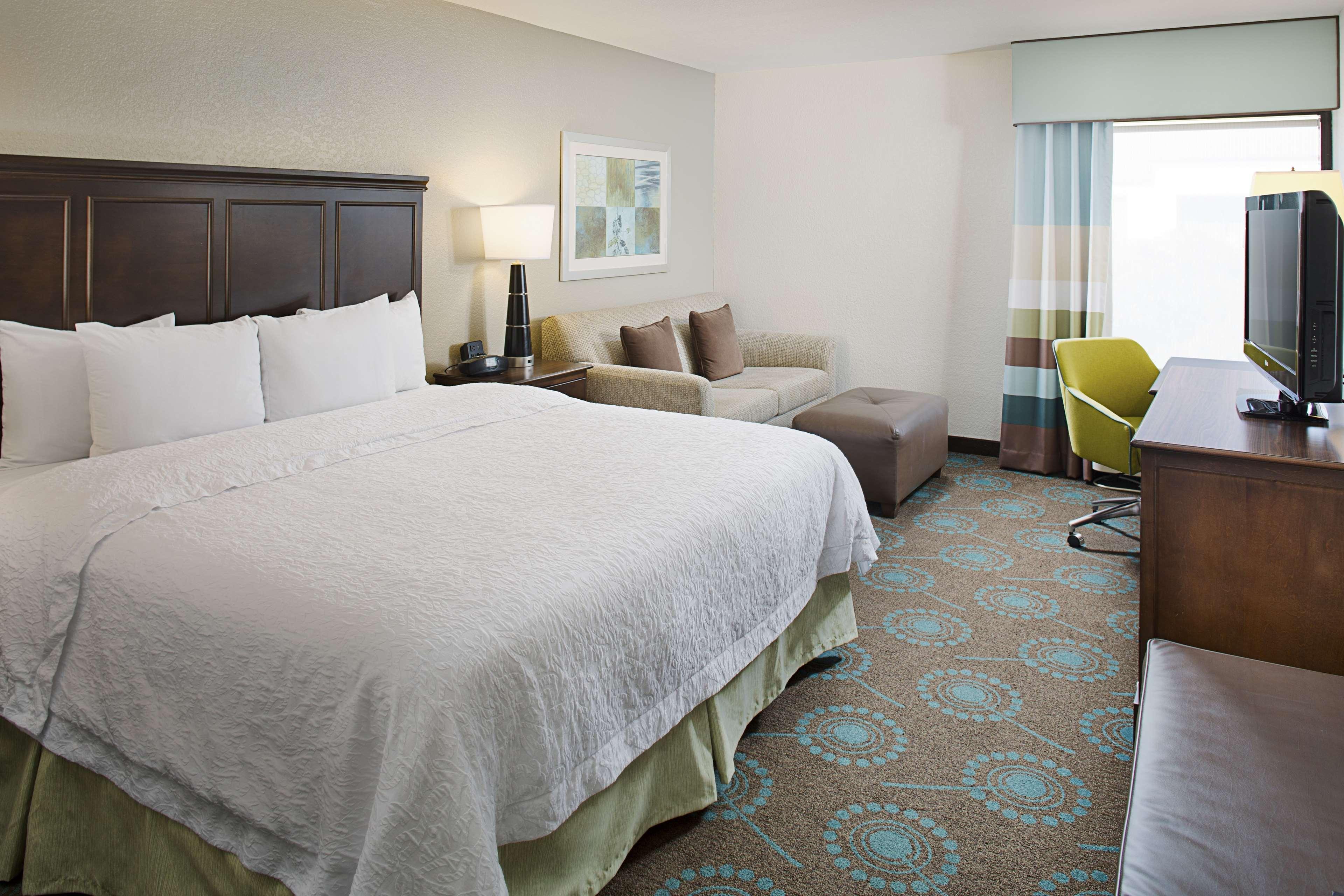Hampton Inn Naples-Central Bagian luar foto