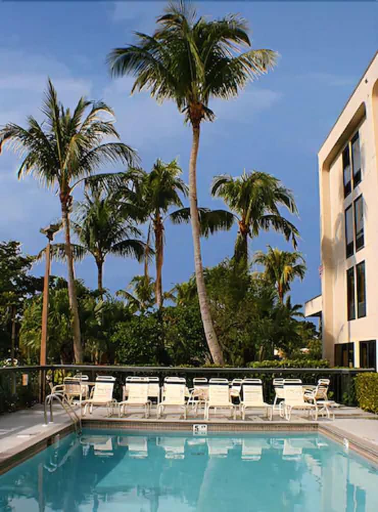 Hampton Inn Naples-Central Fasilitas foto