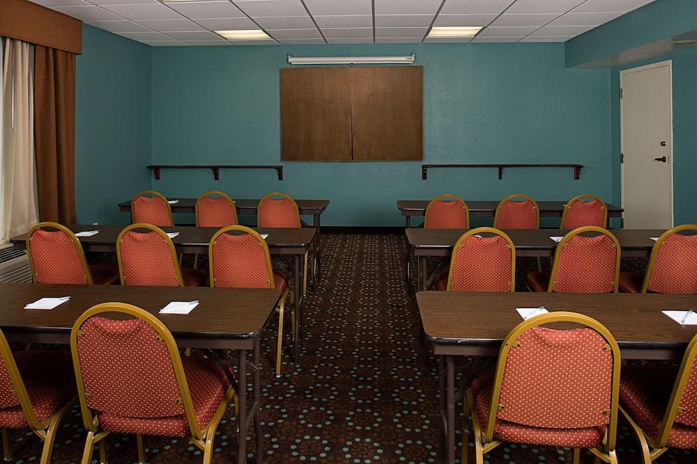 Hampton Inn Naples-Central Bagian luar foto