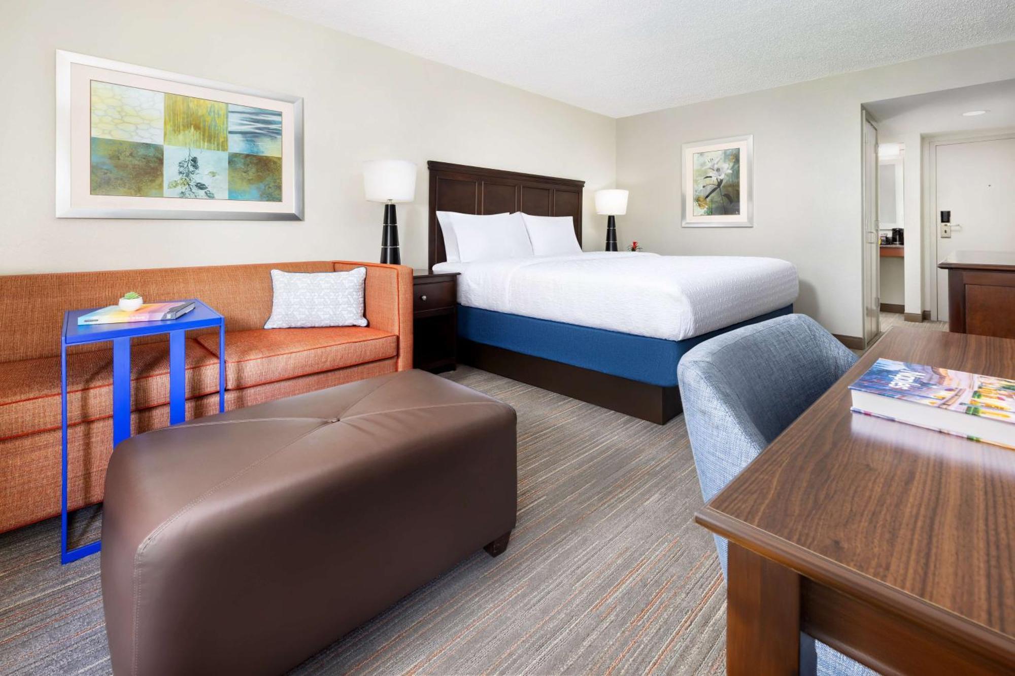 Hampton Inn Naples-Central Bagian luar foto